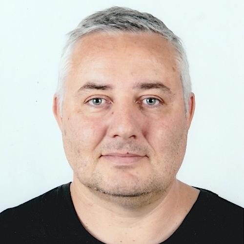 Retrato de Cédric Claude Bernard Grueau